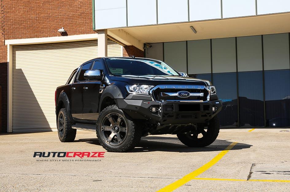 FORD RANGER BEAST BLACK MACHINED WITH DARK TINT